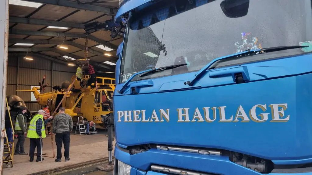 Phelan Haulage Assists with Sea King Blade Installation at NELSAM